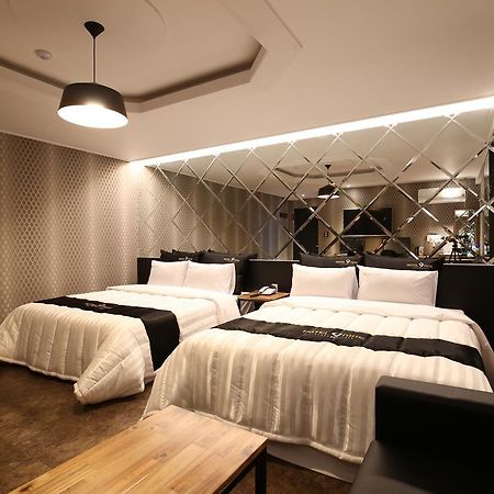 Hotel Nine Ντέτζον Εξωτερικό φωτογραφία